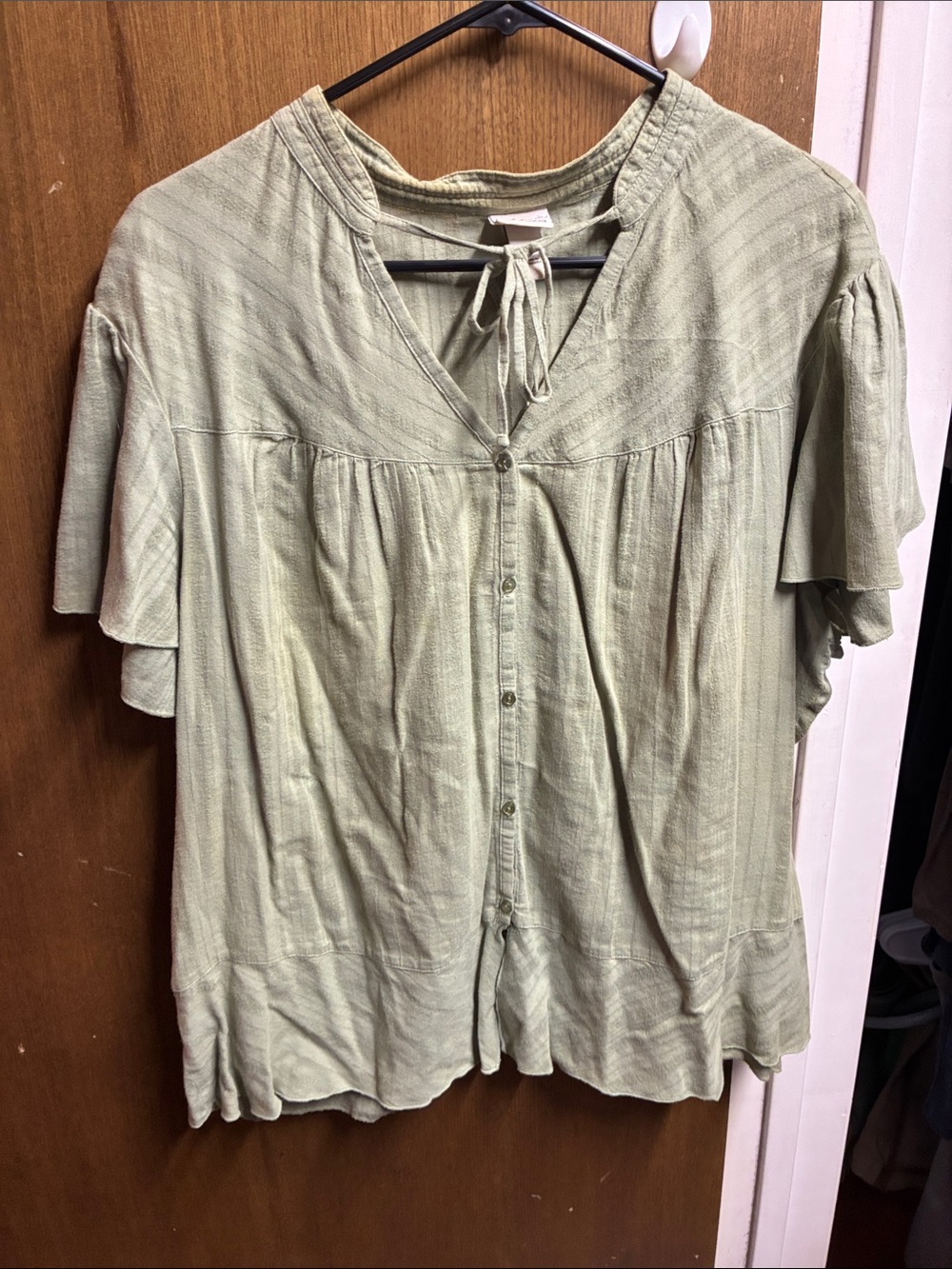 Venezia Light Sage Button-Front Short-Sleeve Blouse